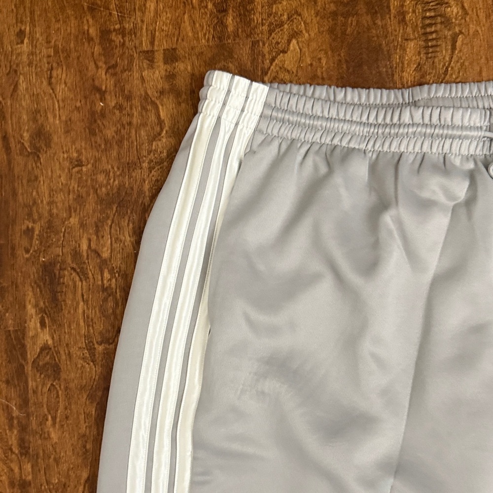 Adidas Light Gray Three-Stripe Joggers with White Logo Size XXL - Picture 7 of 16